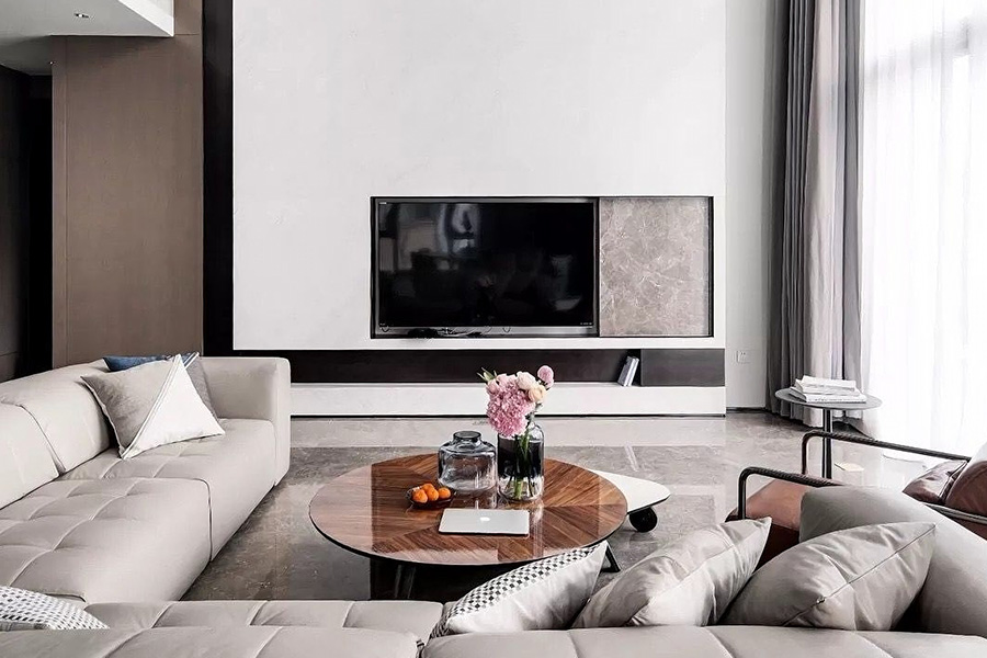 Moldura versus pintura: mejorar las puertas de su hogar